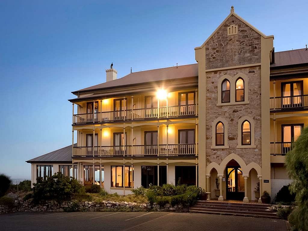 Adelaide Hills Resort